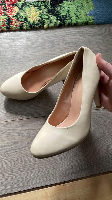 Обувь( туфли) женская