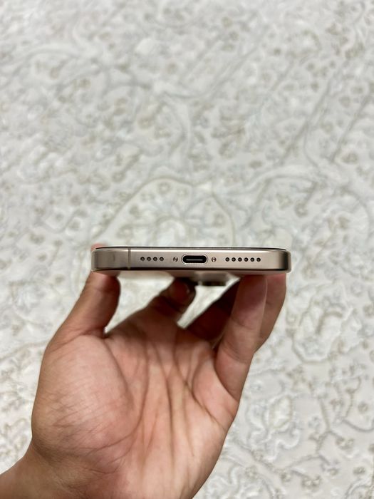 Продам Iphone 16 pro max