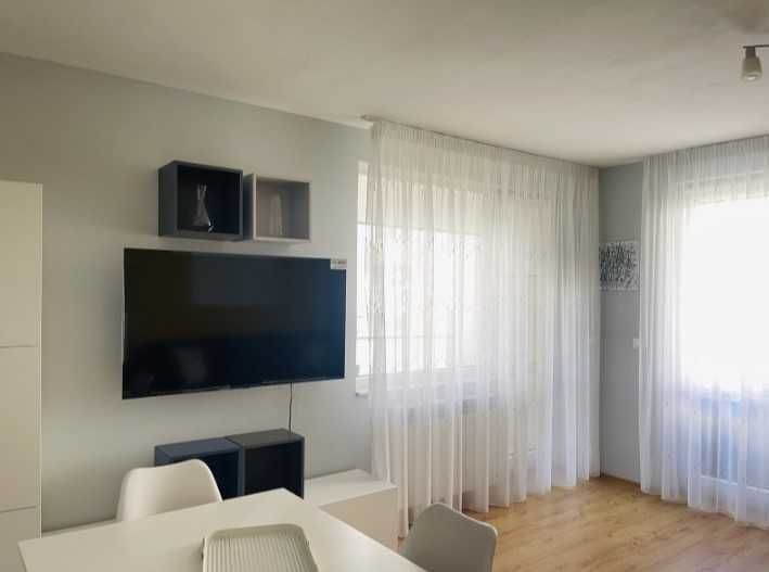 Дава се под наем Двустаен апартамент в София, Изток - 60 кв.м за 770 € - Снимка #3