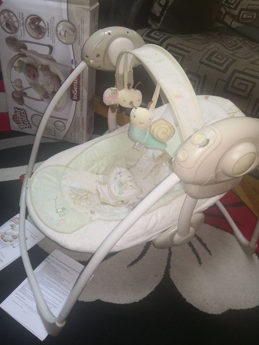 Balansoar bebelusi InGenuity Portable Swing, impecabil