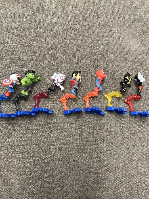 Марвел киндеры фигурки игрушки