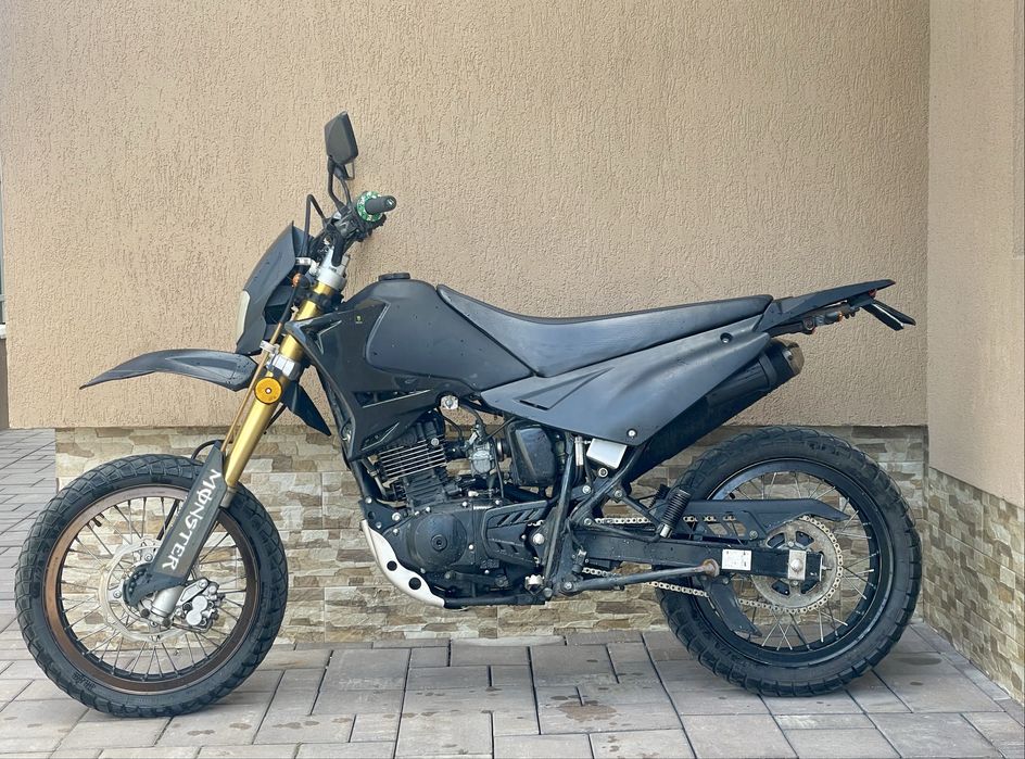 Motocicleta supermoto Kreidler 125 2007 nu( yamaha, suzuki, kawasaki)