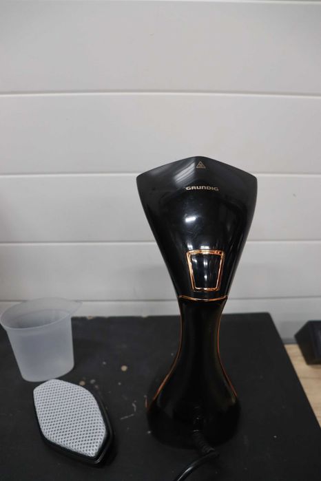 Grundig Fashion Brush ST7950  Вертикална ютия за дрехи, ПРОМОЦИЯ!