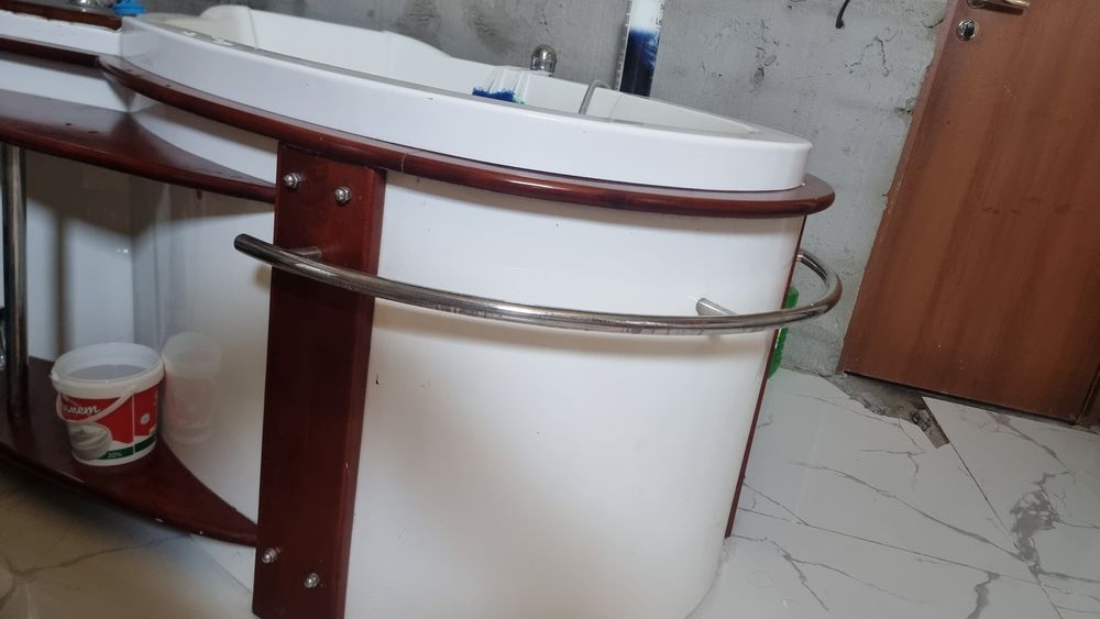 Продам недорого ванную