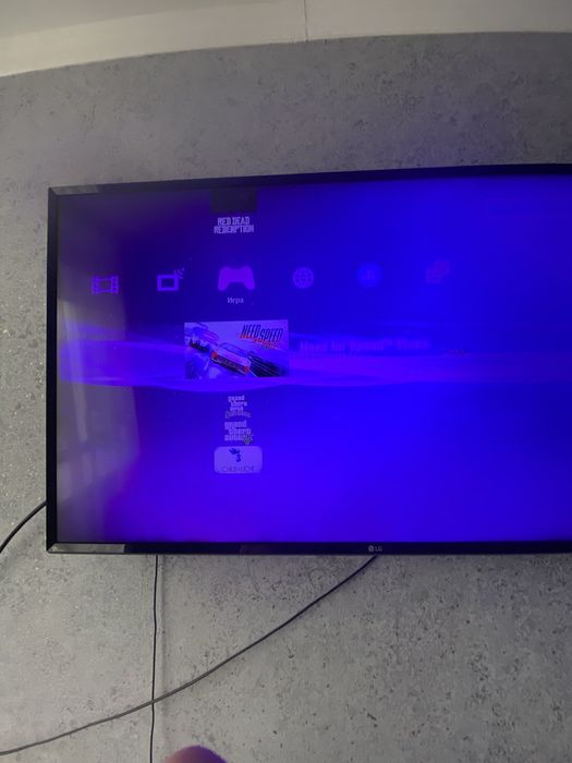 Продам PS3 в хорошем состоянии