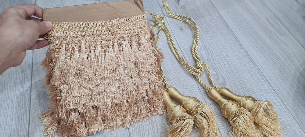 Держатель, кисти для штор