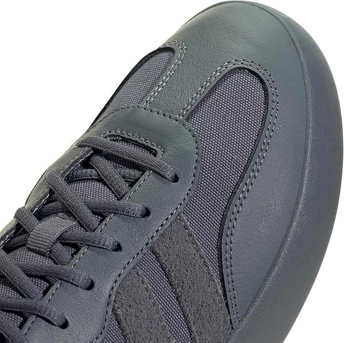 Adidas оригинал (45 размер)