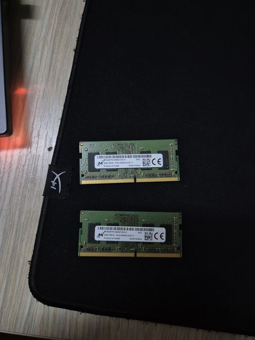 Vand RAM 8GB (4 GB bucata)