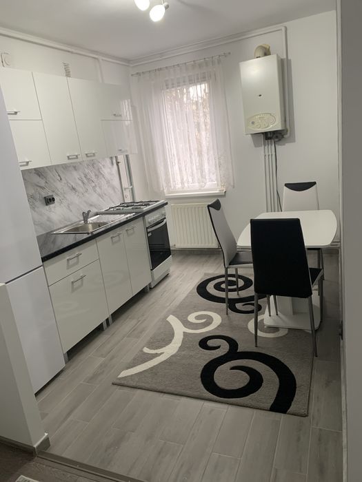Vand apartament 2 camere  str. Trandilvaniei