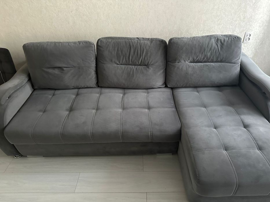 Срочно продам диван!