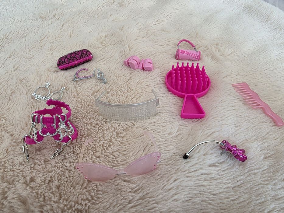 Păpuși cu accesorii