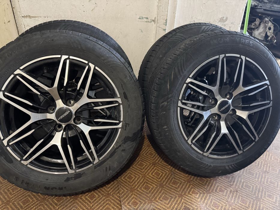 Продаи комплект резины с дисками