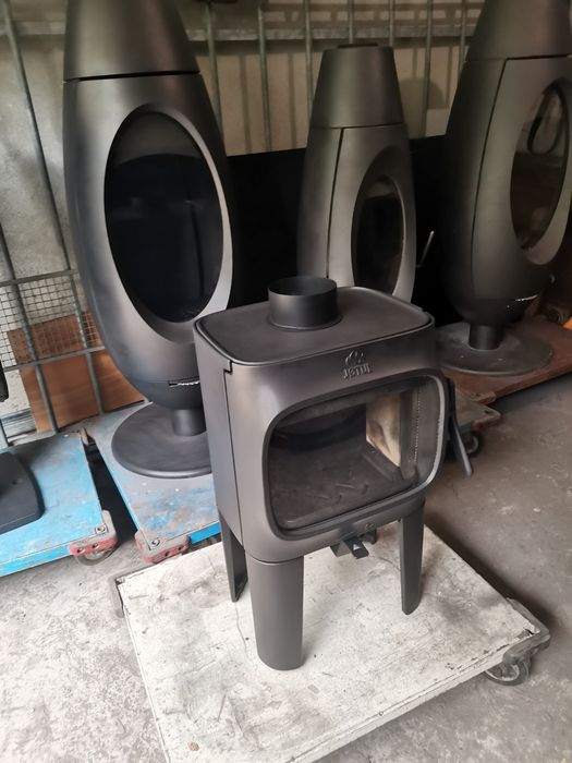 Чугунена печка на дърва Jotul