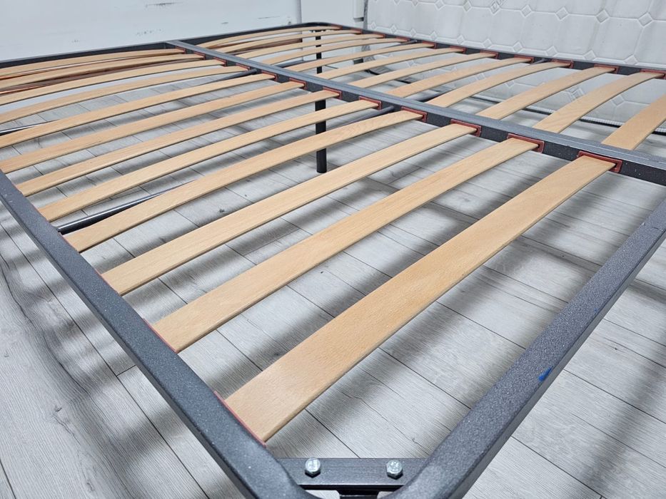 Somiera 180/200 picioare incluse