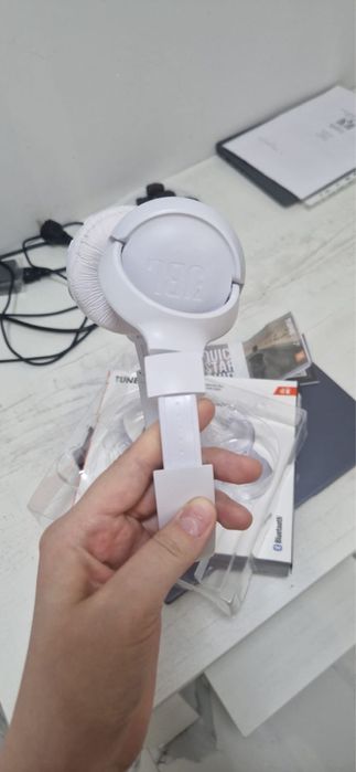 Наушники JBL