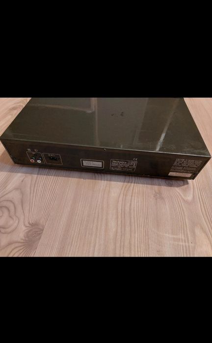 CD Player audio Technics

SL-PG380A