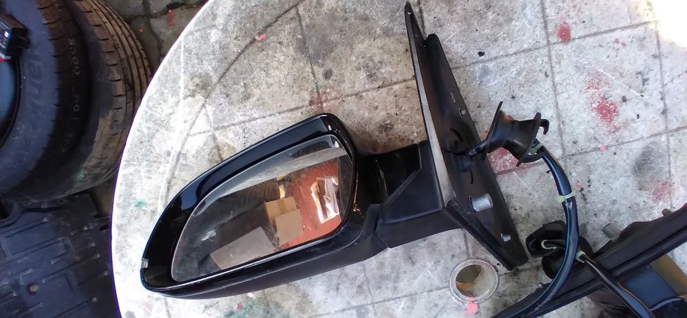 Oglinda oglinzi Audi A4 B8 cod culoate LY9B si LZ7L