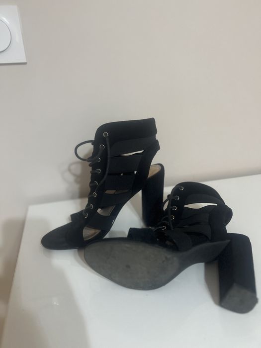 Дамски Сандали на ток