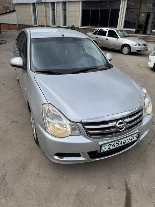Nissan Almera G15