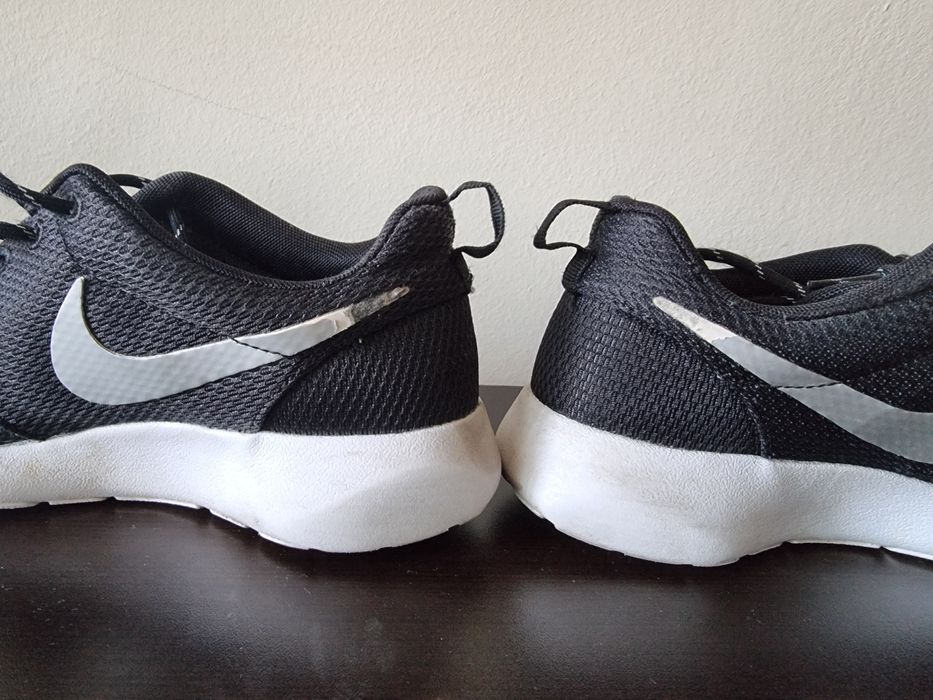 маратонки NIKE - размер 38