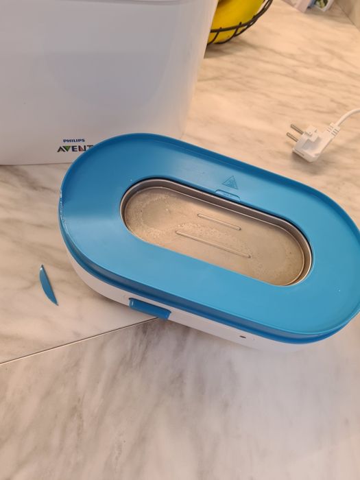 Електрически стерилизатор Philips Avent с подарък