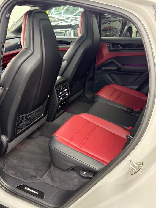 Porsche Cayenne Coupe Black Edition