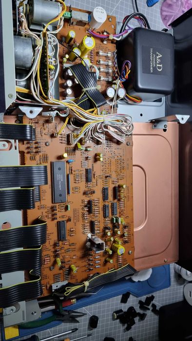 Кассетная дека AKAI A&D GX9100.