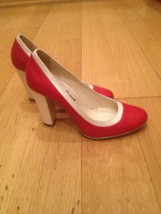 Pantofi din piele rosu cu bej