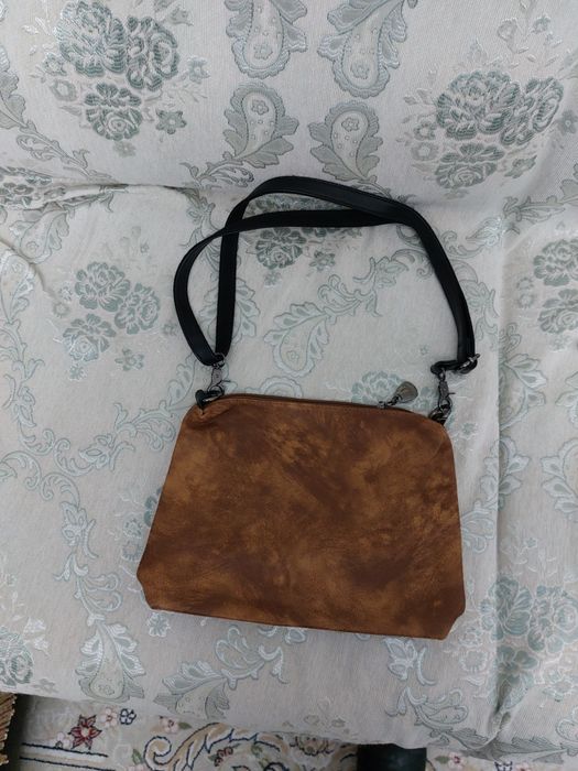 Продаю женскую сумку