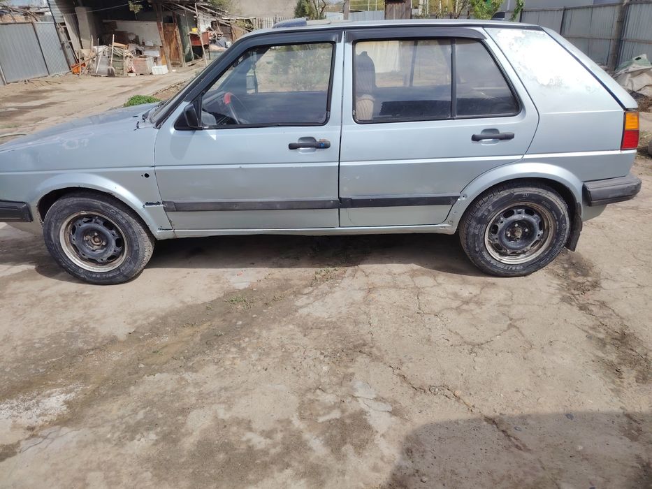 Продаю гольфа на ходу