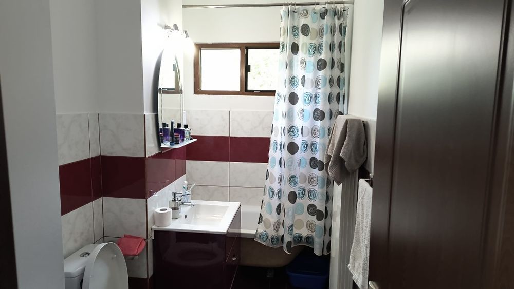 Proprietar Vand Apartament 3 Camere