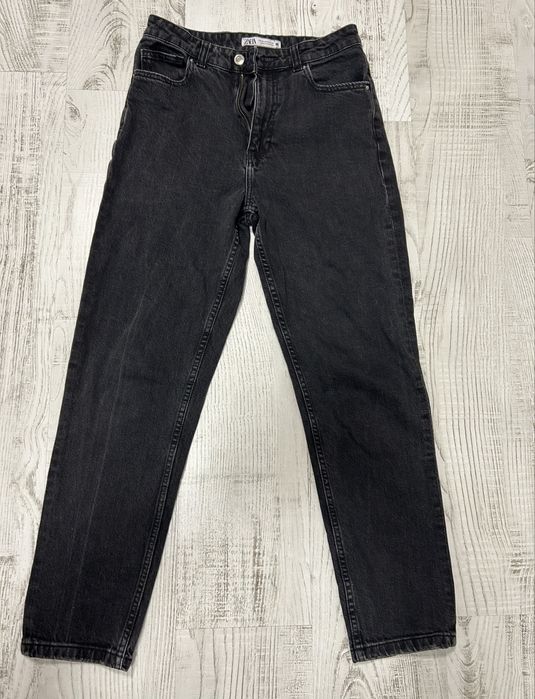 Дамски дънки Zara отдавам за 2 шоколад Milka