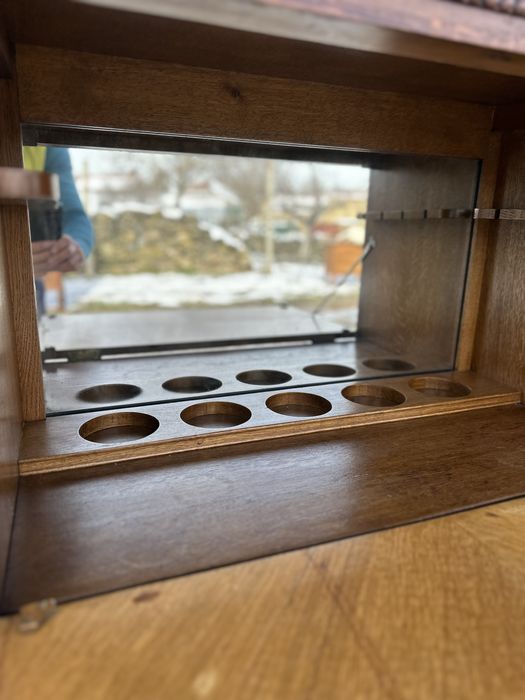 Ретро бар шкаф / витрина от масивно дърво