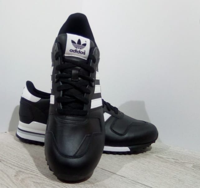 Кроссовки мужские Адидас