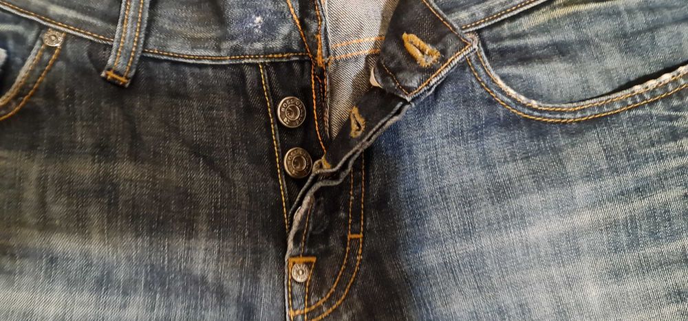 Pantaloni scurti Hugo Boss orange 34/35