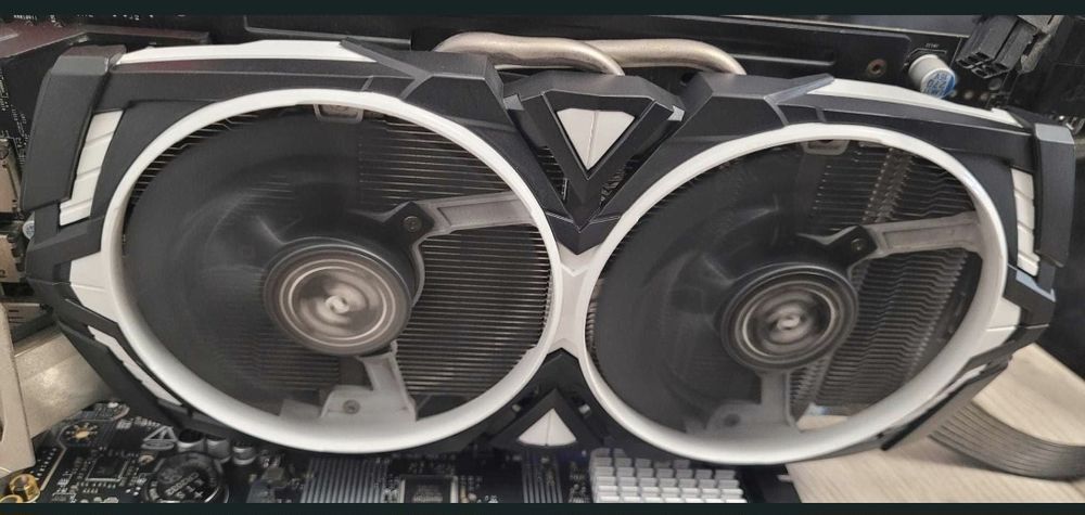 Placă video GTX 1070