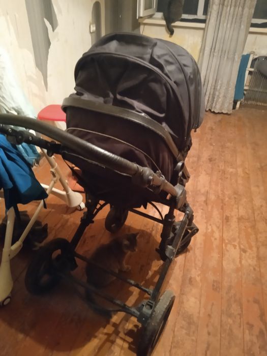 Каляска чёрного цвета рабочая