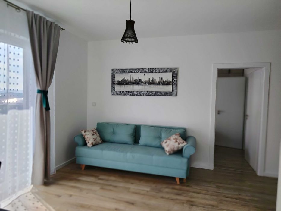 Închiriez Apartament