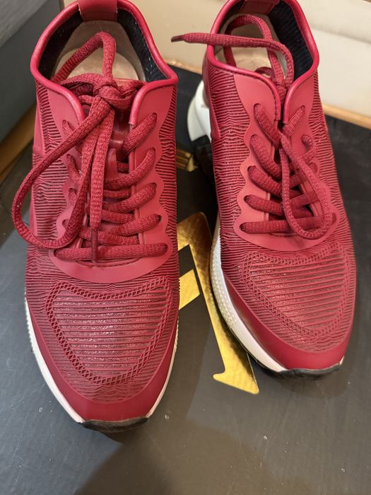 Продам обувь в отличном состоянии