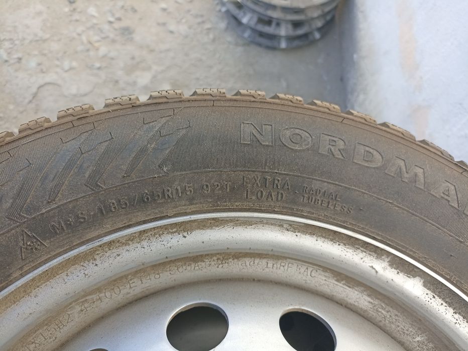 Продам зимнюю резину