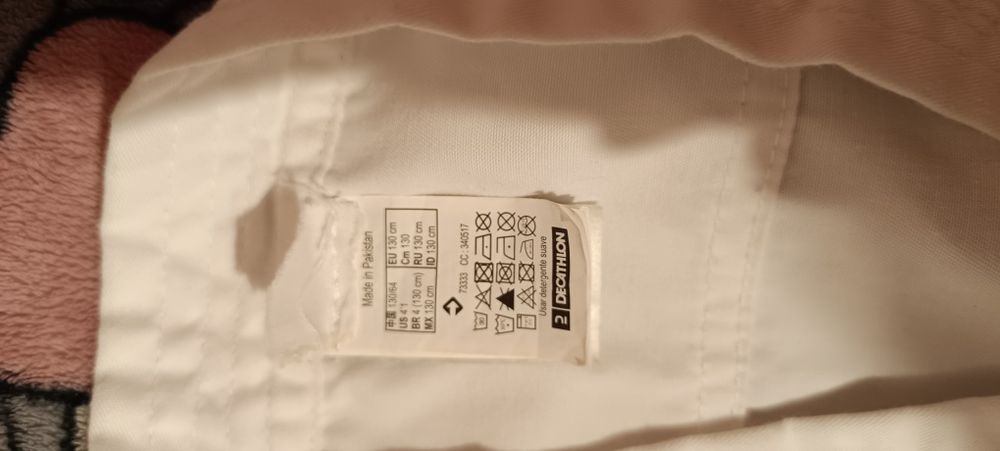 Kimono de karate pentru copii, mărimea 130. Decathlon