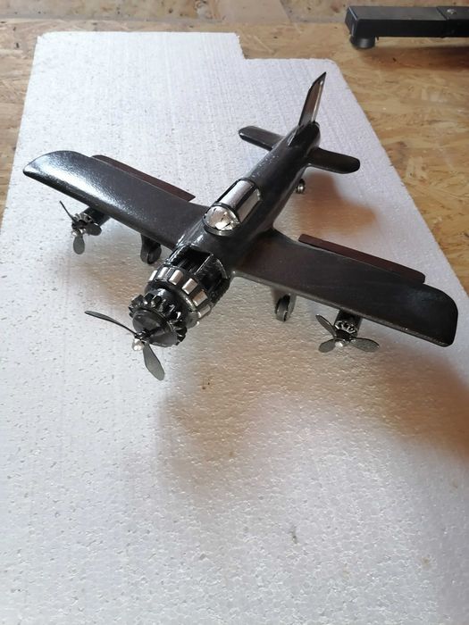 Jucări pentru copii, lemn masiv și metal