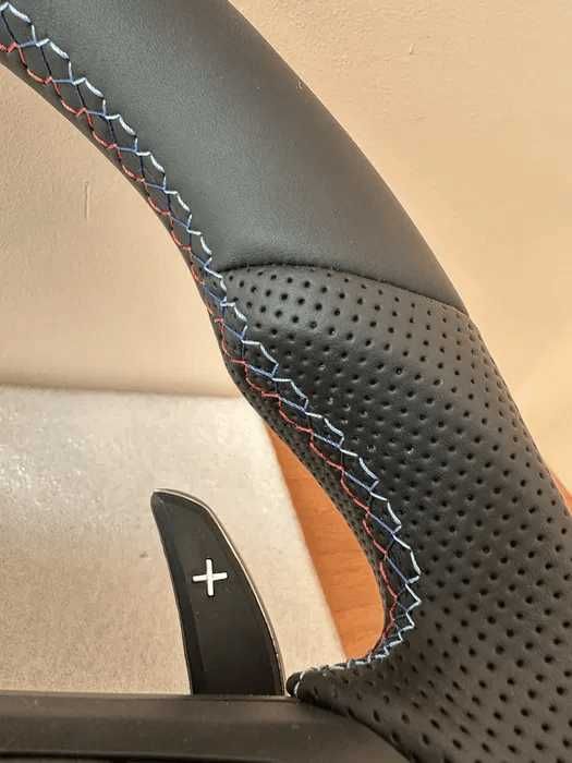 Нов кожен спортен волан за BMW E60 (М пакет / Flat Bottom)