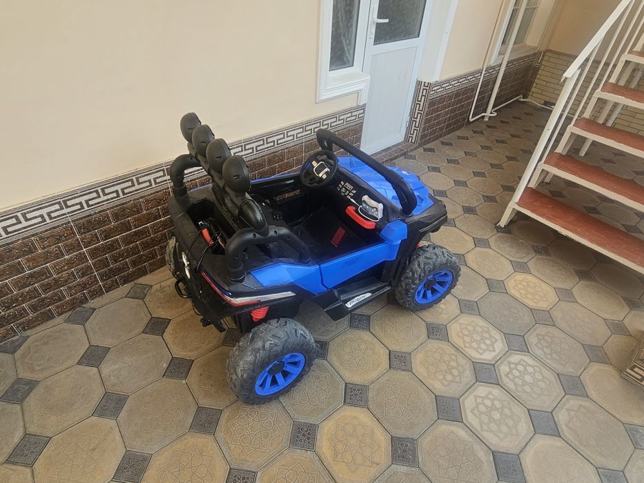 Электро машинка детская ,болалар электро мошин с зарядным устройством.