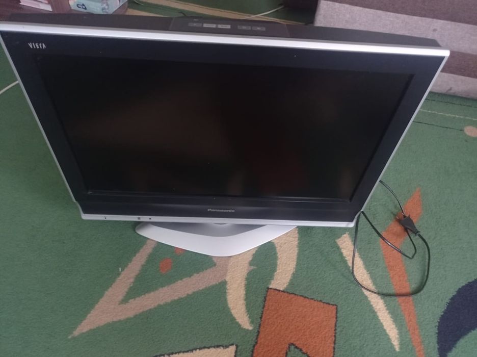 Телевизор Panasonic 80см оригинальный