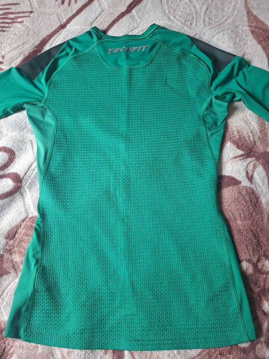 Мъжко термо горнище адидас!+Подарък тениска Адидас!