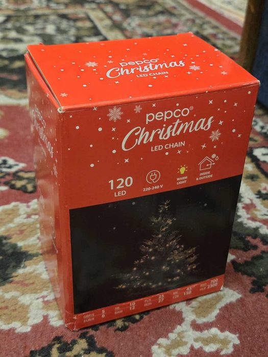 Instalație 120 leduri NOUĂ  pt. decorat la interior/ exterior