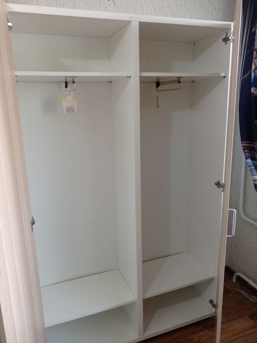 Продам два шкафа