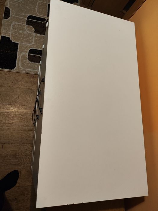 Комод для вещей, в хорошем состоянии.