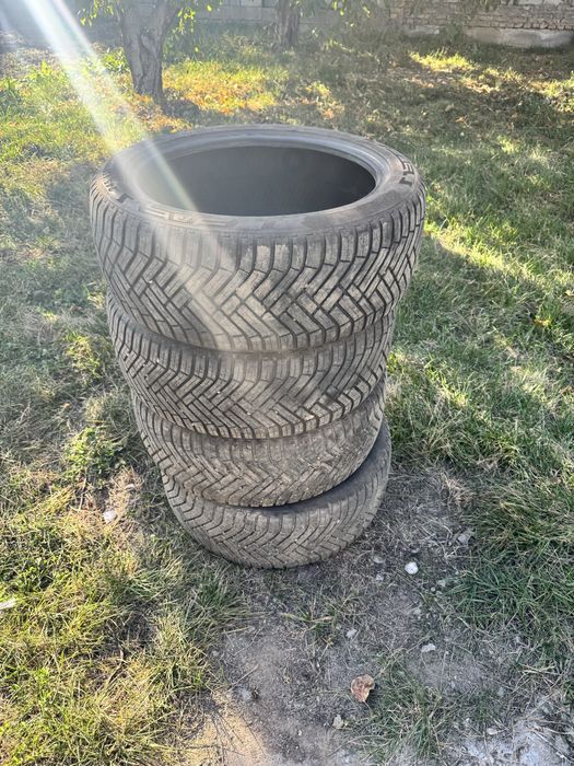 Продам шины всесезонка 245/45/19